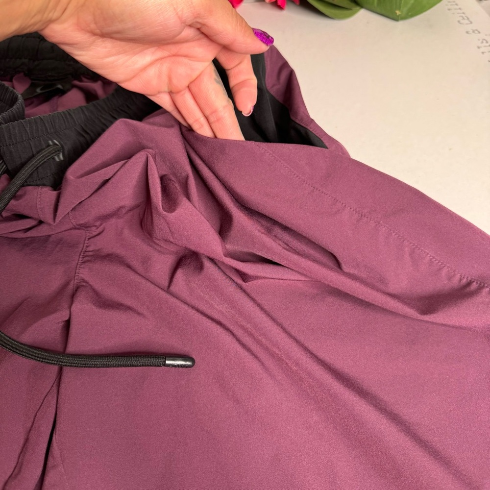 β₯οΈ TLF Shorts β₯οΈ - Picture 2 of 3